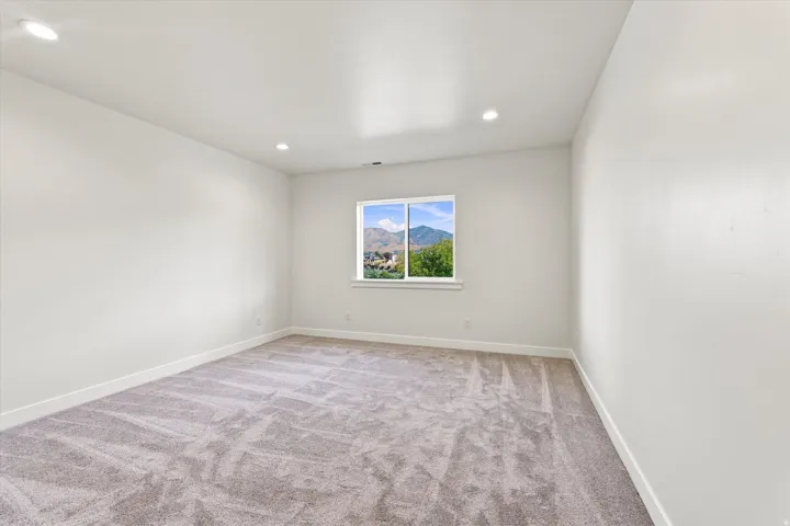 975 E Oak Creek Dr, Lehi, Utah 84043