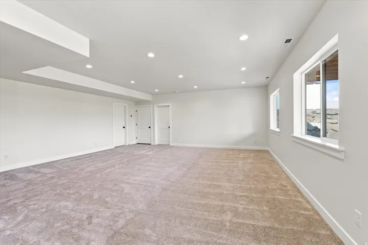 975 E Oak Creek Dr, Lehi, Utah 84043