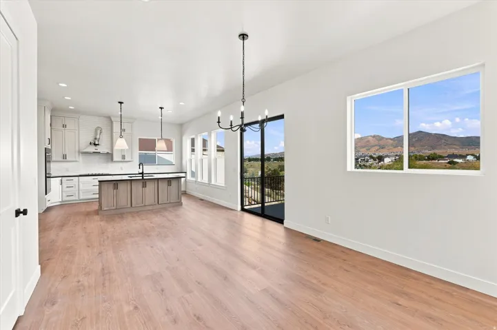 975 E Oak Creek Dr, Lehi, Utah 84043