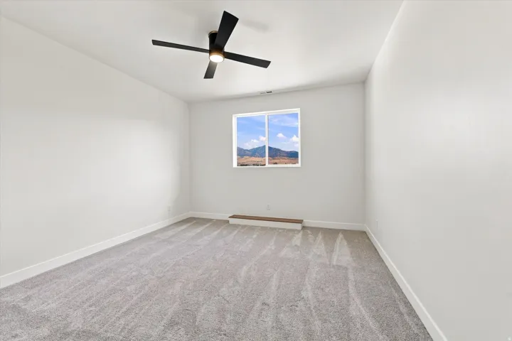 975 E Oak Creek Dr, Lehi, Utah 84043