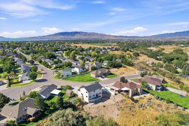 975 E Oak Creek Dr, Lehi, Utah 84043