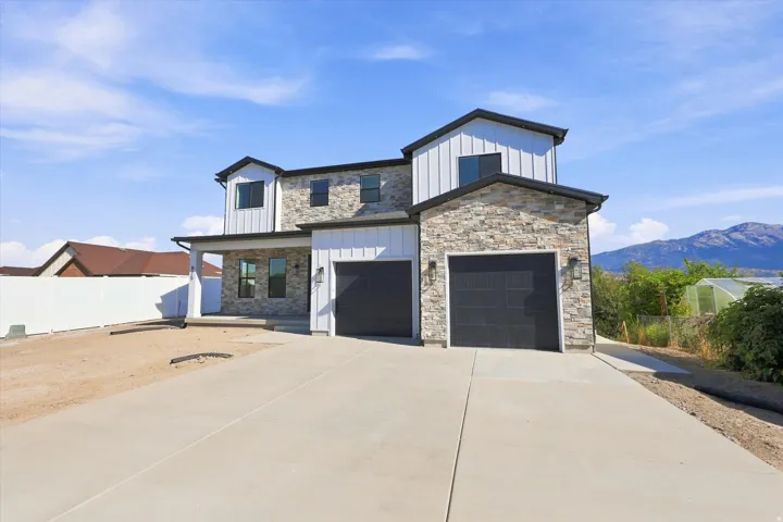 975 E Oak Creek Dr, Lehi, Utah 84043