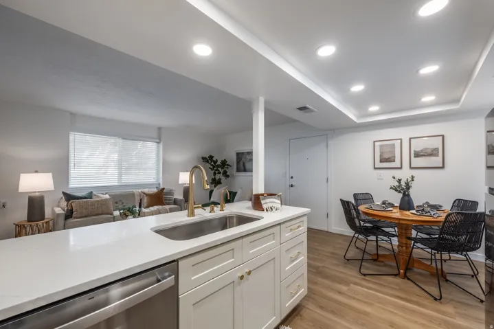1555 E 3900 S #112, Salt Lake City, Utah 84124