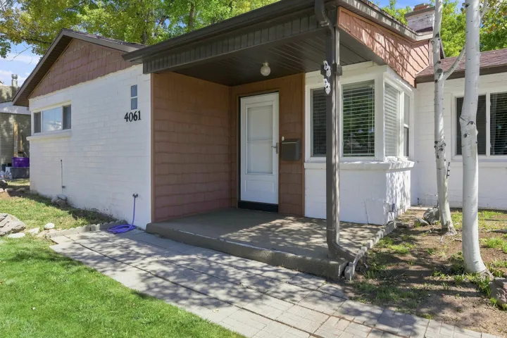 Single-level living in one of Holladay's most coveted locations