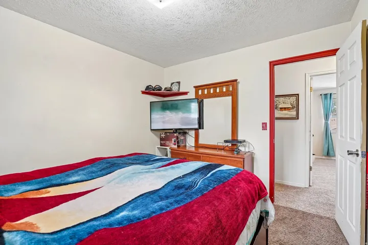 5186 W Saguar0 Dr, West Jordan, Utah 84084