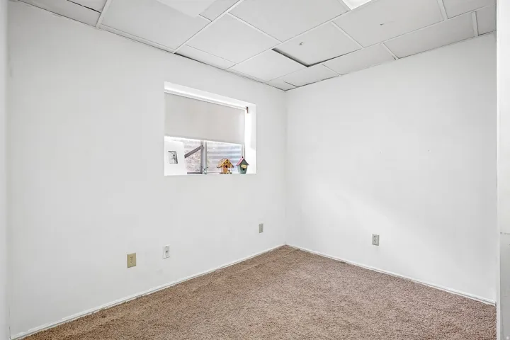 5186 W Saguar0 Dr, West Jordan, Utah 84084