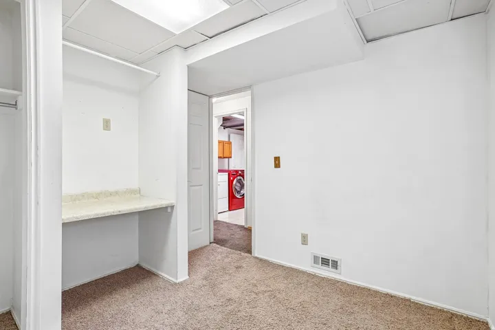 5186 W Saguar0 Dr, West Jordan, Utah 84084