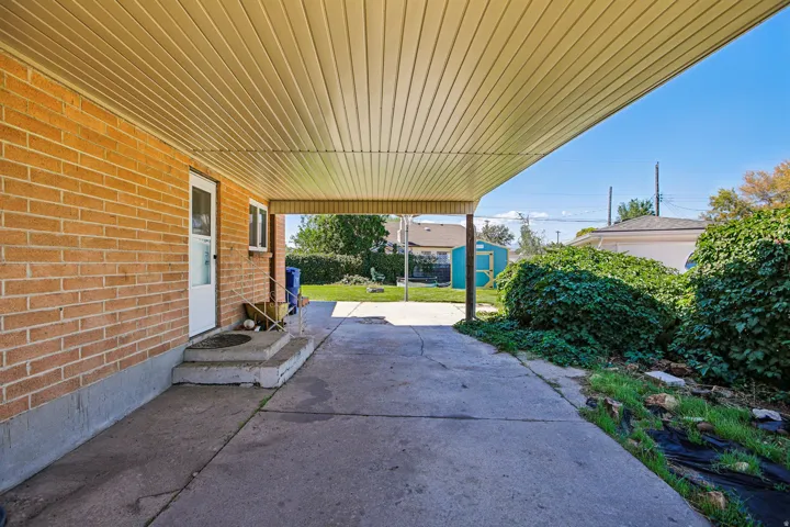 9956 S Aster Ln, Sandy, Utah 84094