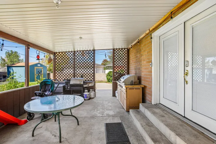 9956 S Aster Ln, Sandy, Utah 84094