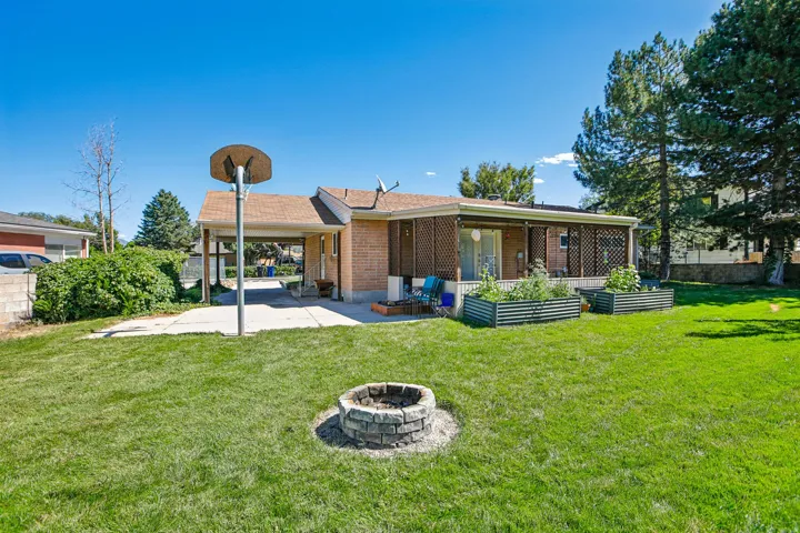 9956 S Aster Ln, Sandy, Utah 84094
