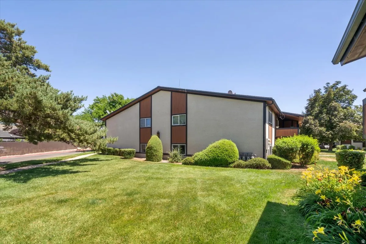 Brown and beige exterior with a dark trim