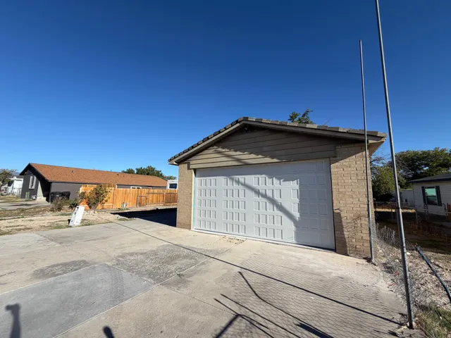 3828 W Country Squire Dr, West Jordan, Utah 84088