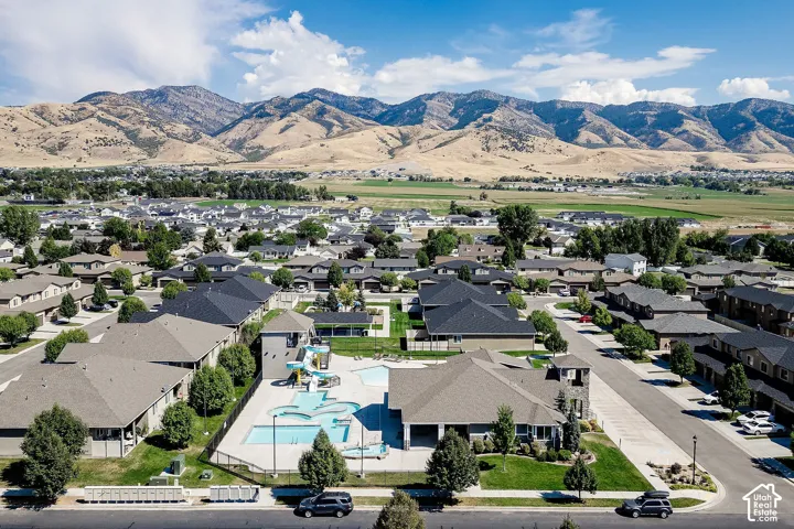 Community with mountain backdrop