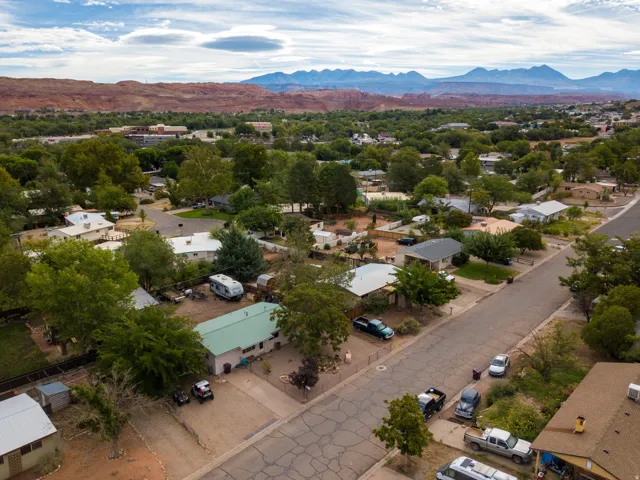 549 Mountain Dr, Moab, Utah 84532
