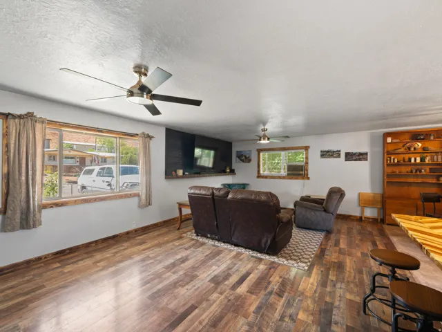 549 Mountain Dr, Moab, Utah 84532
