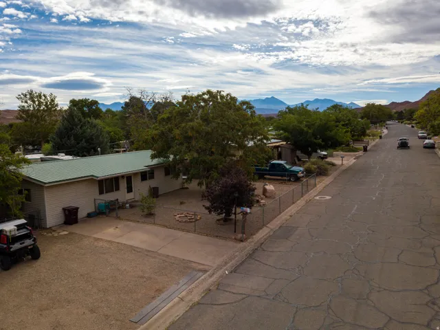 549 Mountain Dr, Moab, Utah 84532