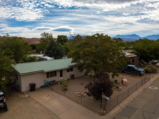 549 Mountain Dr, Moab, Utah 84532
