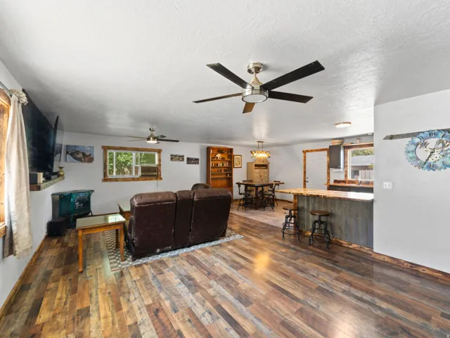 549 Mountain Dr, Moab, Utah 84532