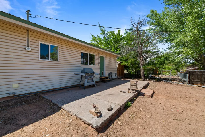 549 Mountain Dr, Moab, Utah 84532