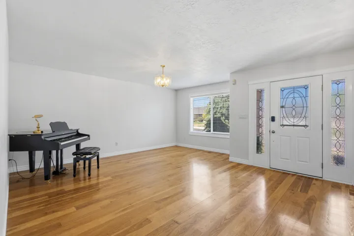 Hardwood-style flooring throughout