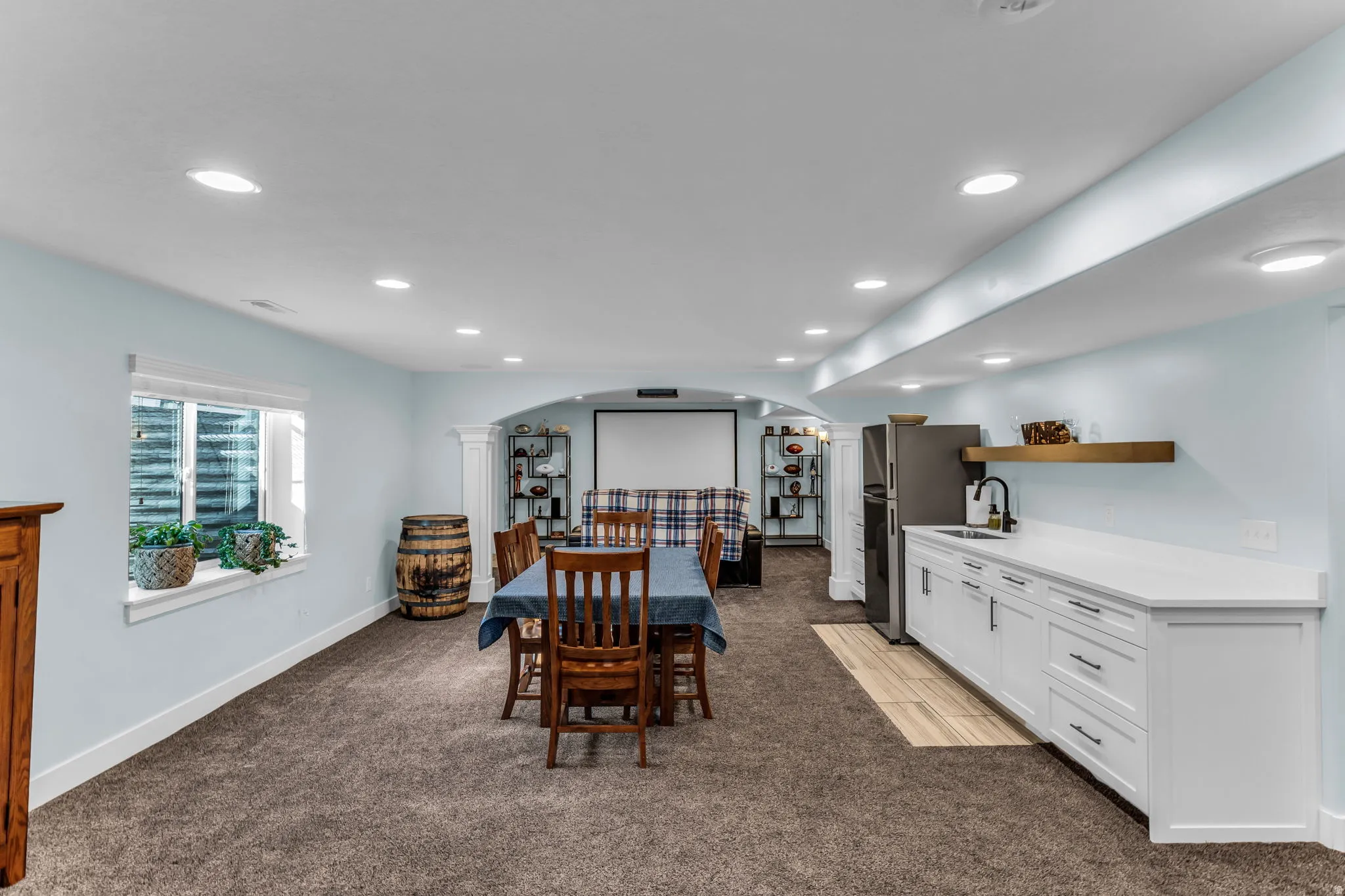 Kitchenette/Media room
