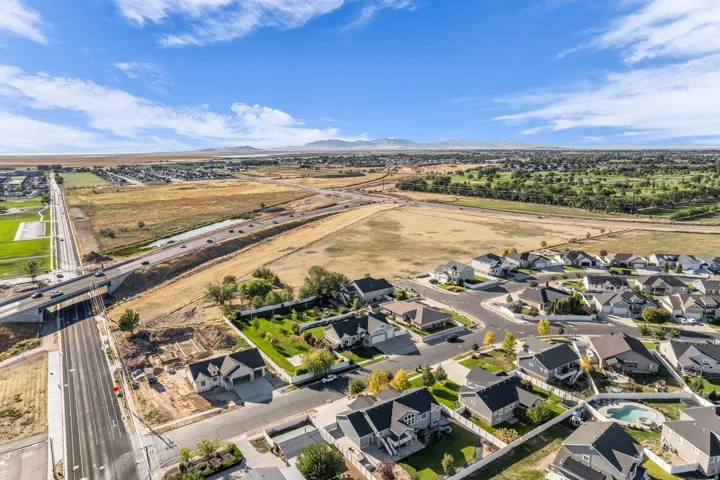 674 S 3300 W, Syracuse, Utah 84075