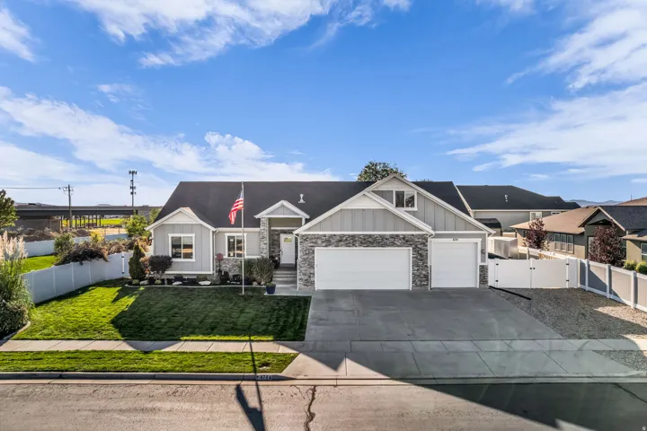 674 S 3300 W, Syracuse, Utah 84075