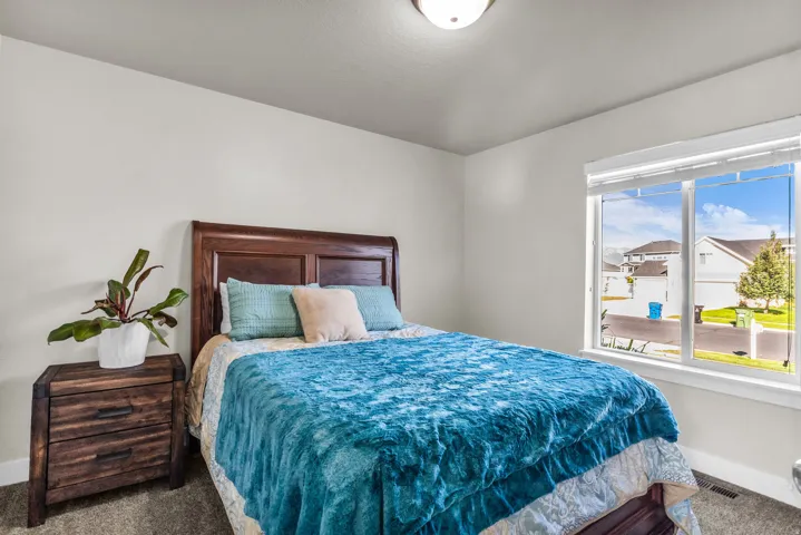 674 S 3300 W, Syracuse, Utah 84075