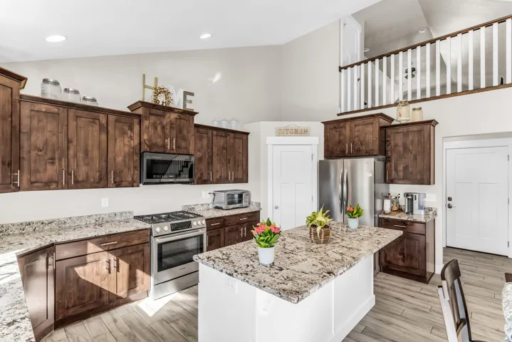 674 S 3300 W, Syracuse, Utah 84075