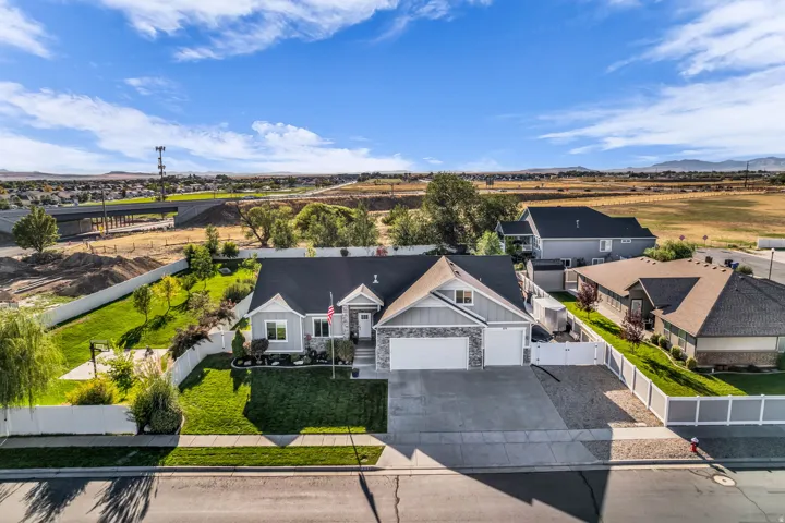 674 S 3300 W, Syracuse, Utah 84075