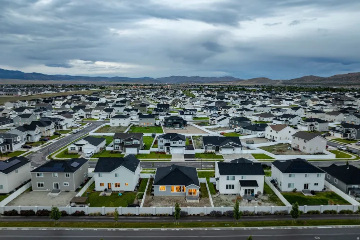1636 E Groundhog Ln, Eagle Mountain, Utah 84005