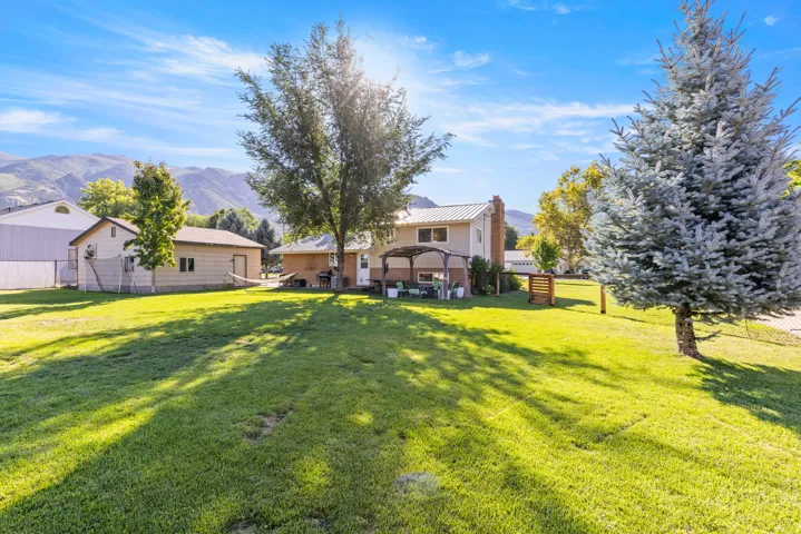 2317 E Oakridge Dr, Layton, Utah 84040