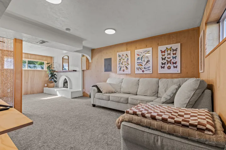 2317 E Oakridge Dr, Layton, Utah 84040