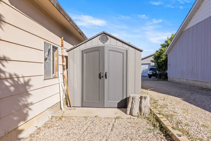 2317 E Oakridge Dr, Layton, Utah 84040