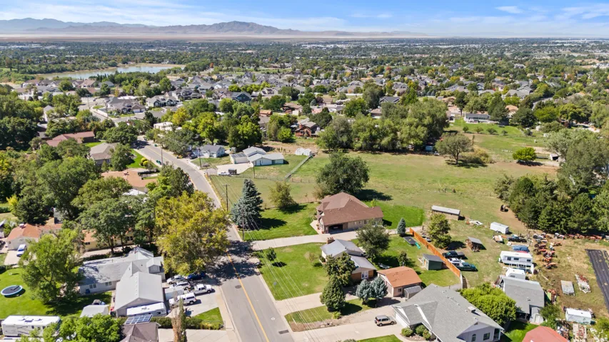 2317 E Oakridge Dr, Layton, Utah 84040