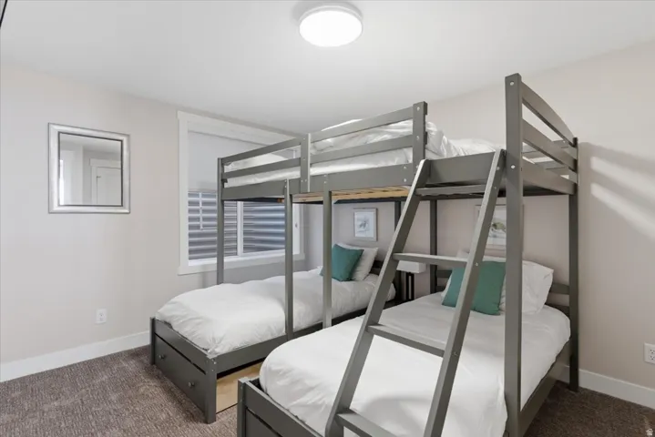 Recessed window with privacy blinds