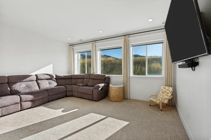 8561 S Horizon Dr, Paradise, Utah 84328