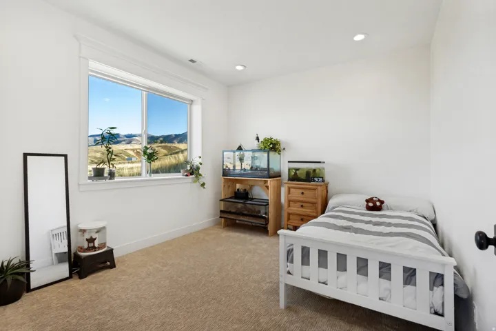 8561 S Horizon Dr, Paradise, Utah 84328