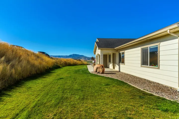 8561 S Horizon Dr, Paradise, Utah 84328