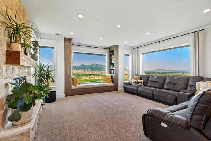 8561 S Horizon Dr, Paradise, Utah 84328