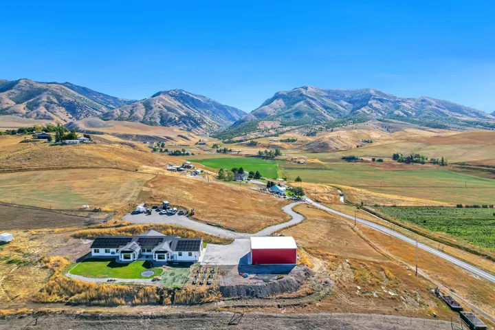 8561 S Horizon Dr, Paradise, Utah 84328