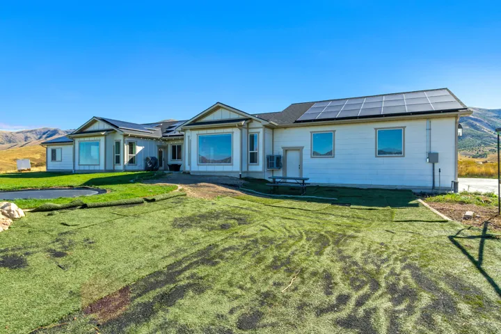 8561 S Horizon Dr, Paradise, Utah 84328