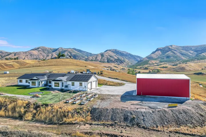 8561 S Horizon Dr, Paradise, Utah 84328