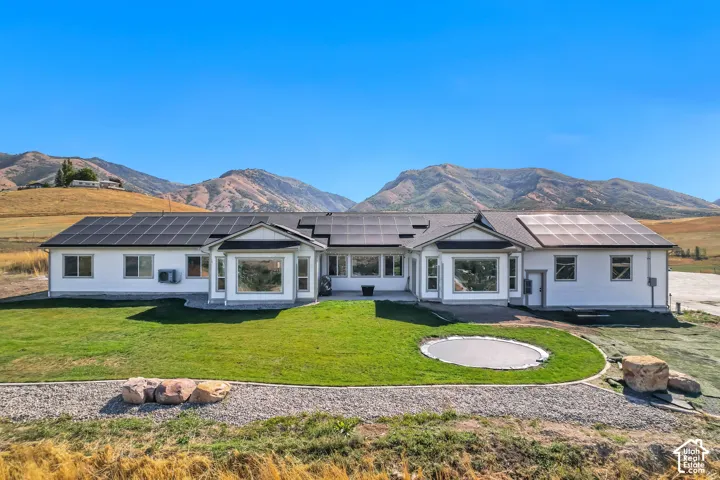 8561 S Horizon Dr, Paradise, Utah 84328