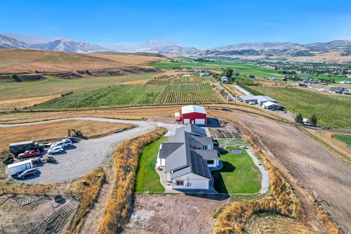 8561 S Horizon Dr, Paradise, Utah 84328