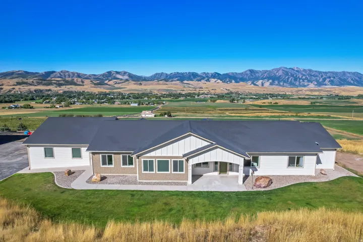 8561 S Horizon Dr, Paradise, Utah 84328