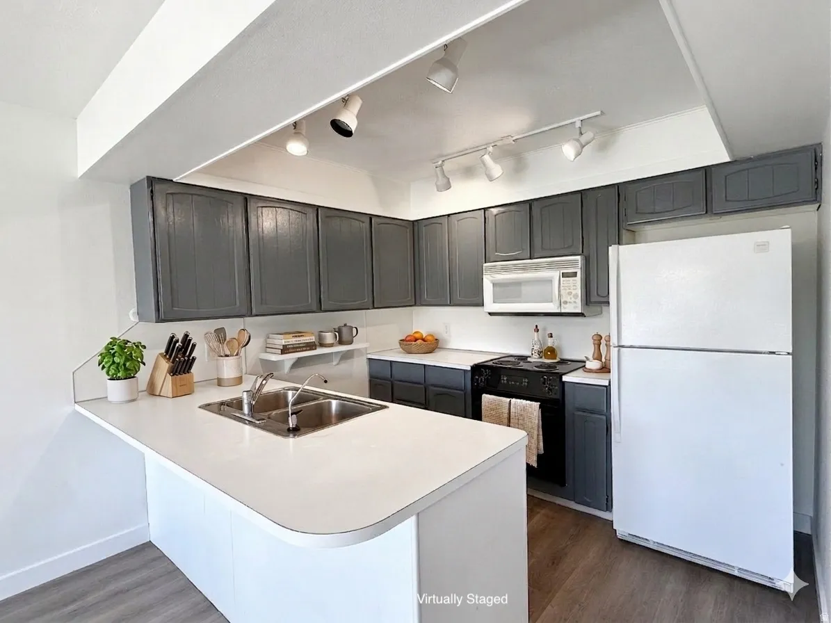 Virtually Staged picture of Kitchen