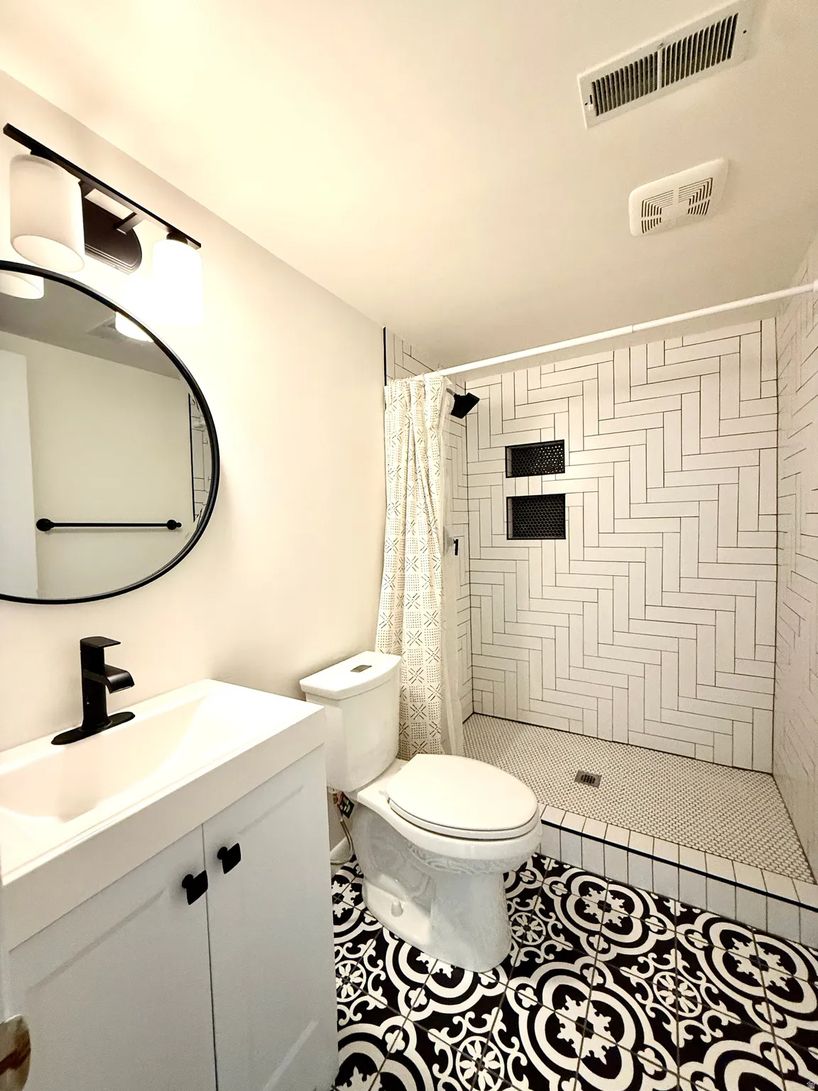 Basement 3/4 Bath