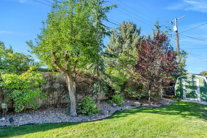Mature landscaping
