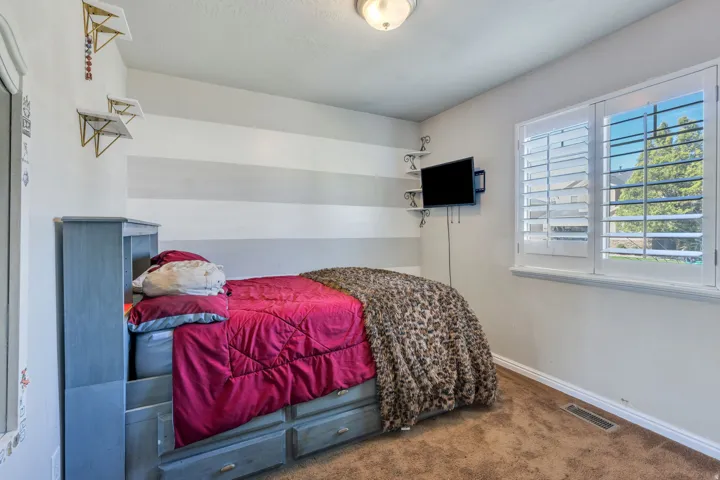 1583 S Spring Creek Dr, Lehi, Utah 84043
